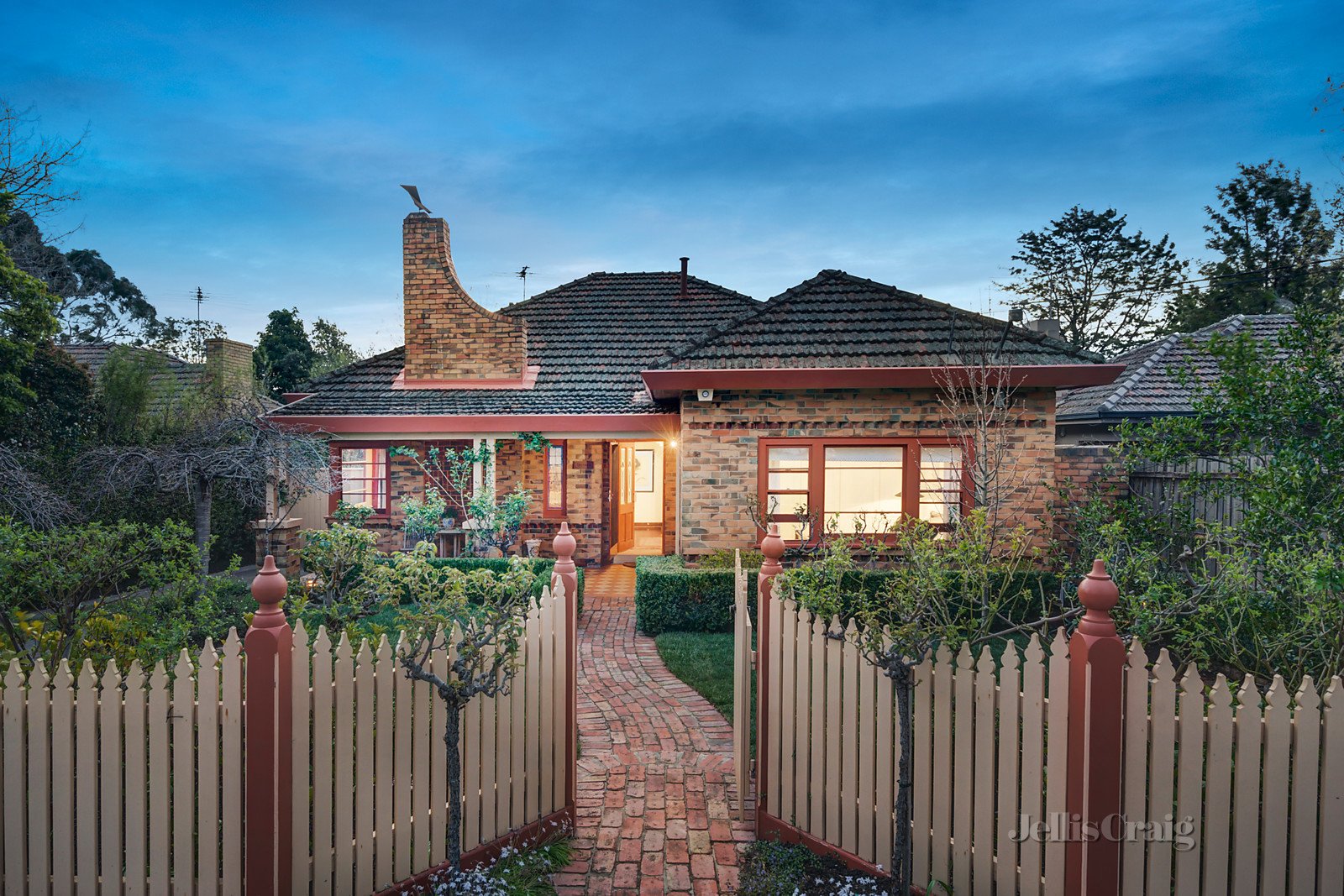 27 Millewa Avenue, Malvern East image 1