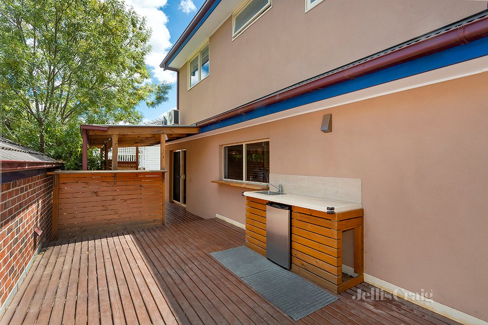 2/7 Millicent Street, Rosanna image 9