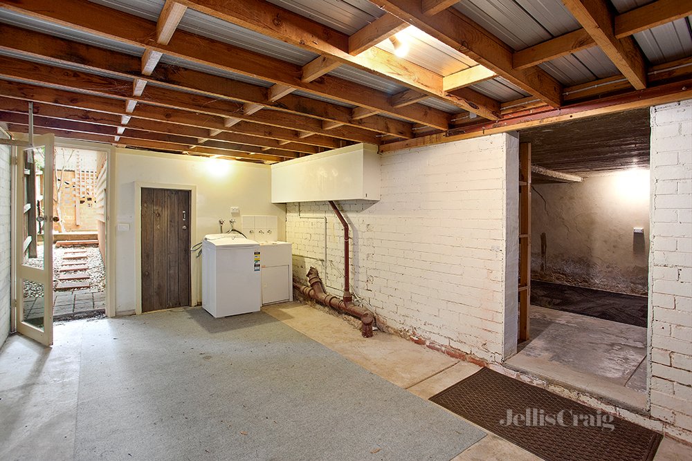 2/7 Millicent Street, Rosanna image 10