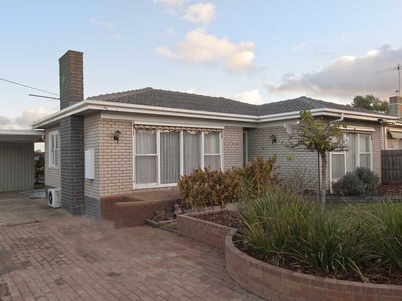 27 Nagle Drive, Belmont image 1