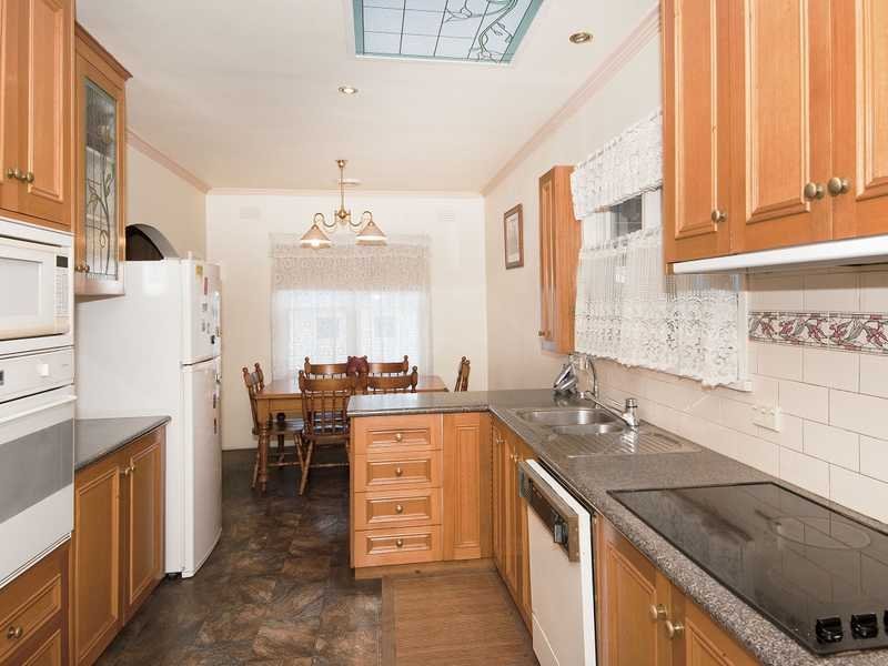 27 Nagle Drive, Belmont image 2