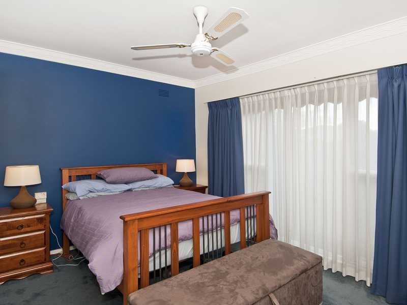 27 Nagle Drive, Belmont image 5