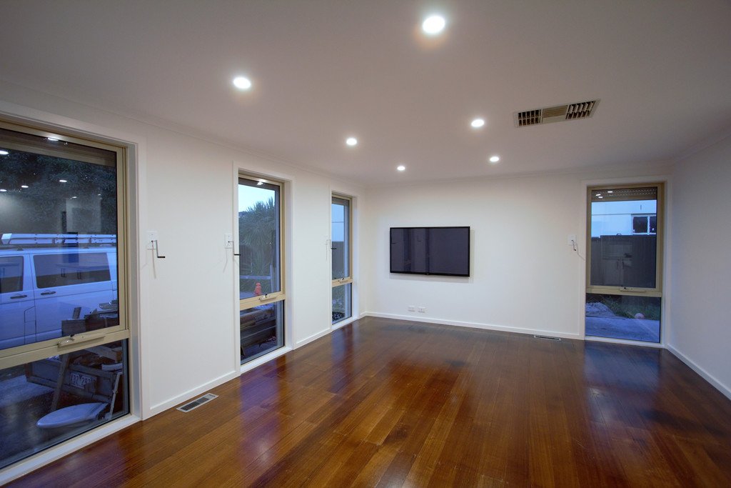 27 Netherby Avenue, Wheelers Hill image 3