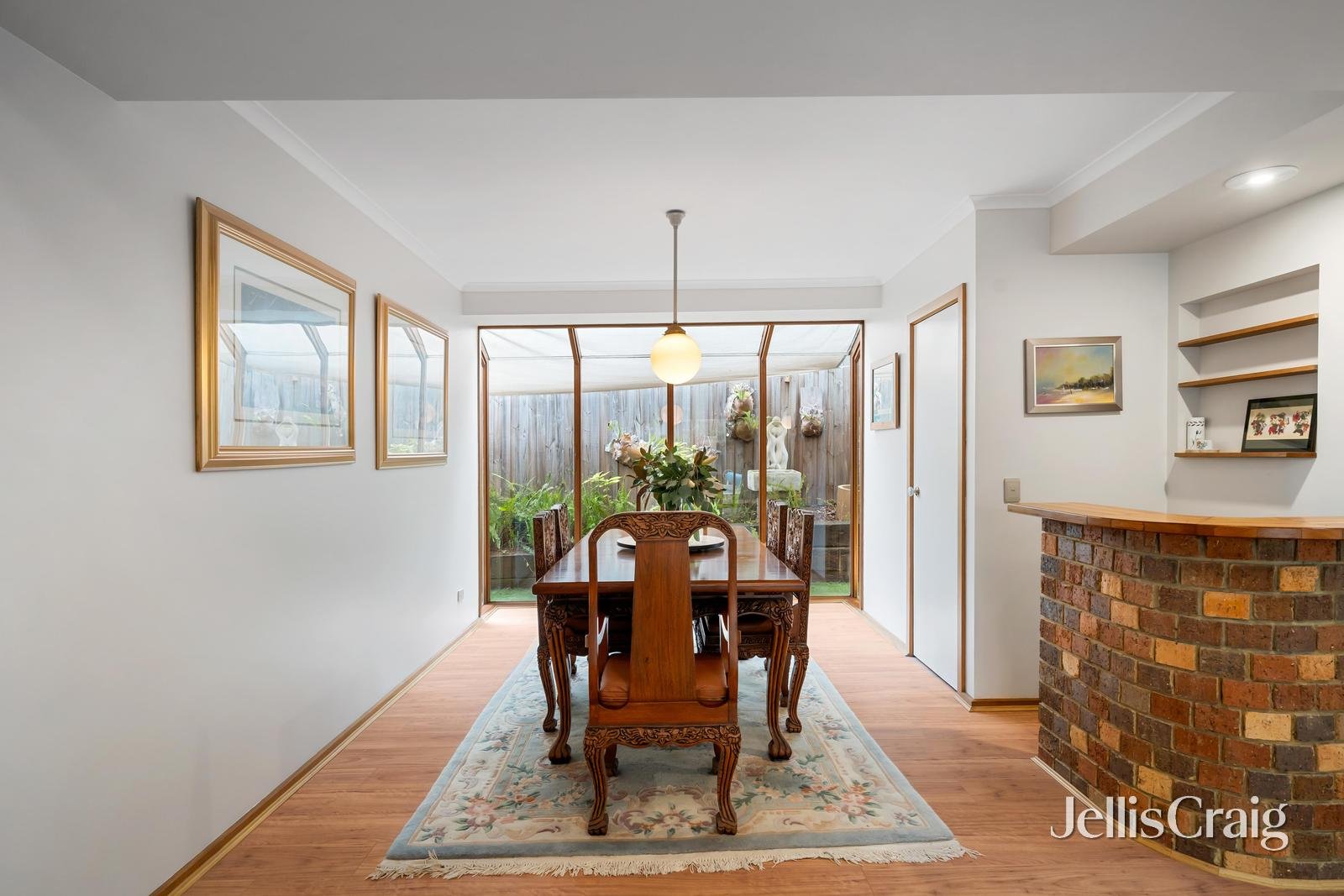 27 Niland Rise, Templestowe image 3