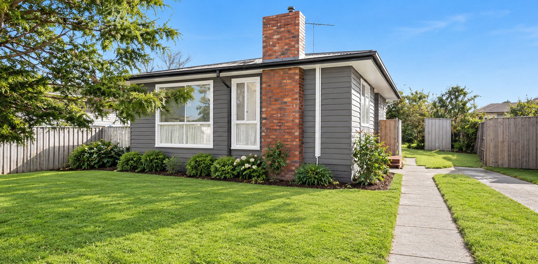 27 North Shore Road, Norlane image 1