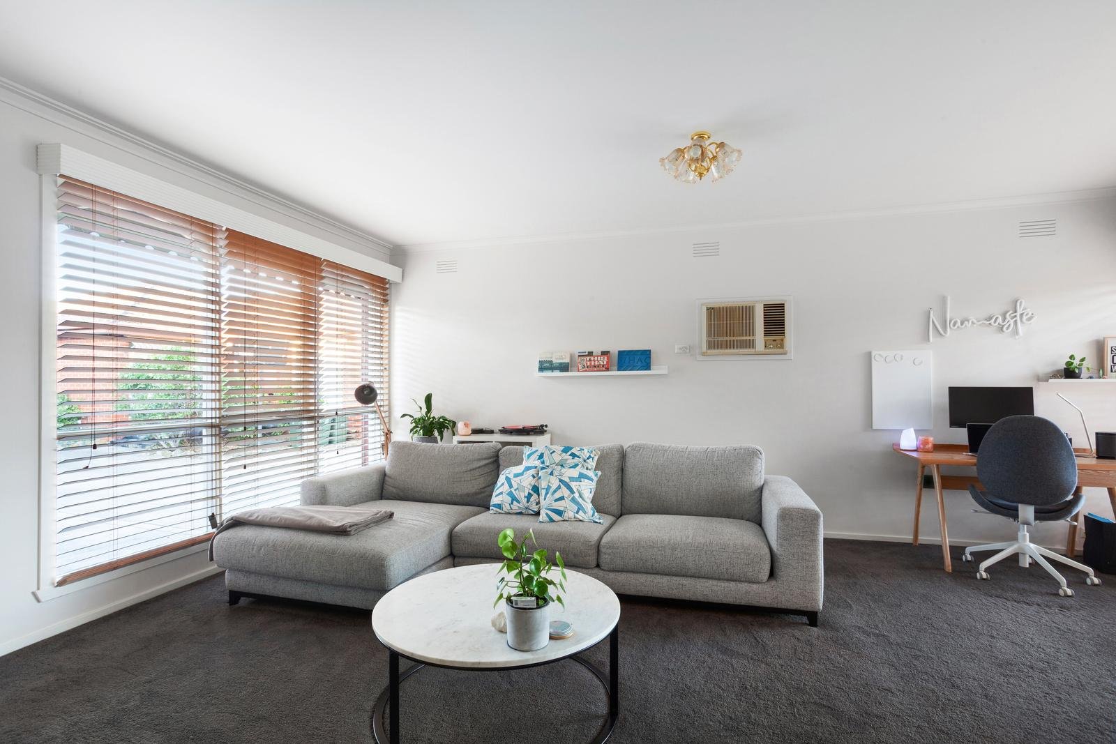 2/7 Oakleigh Road, Carnegie image 2