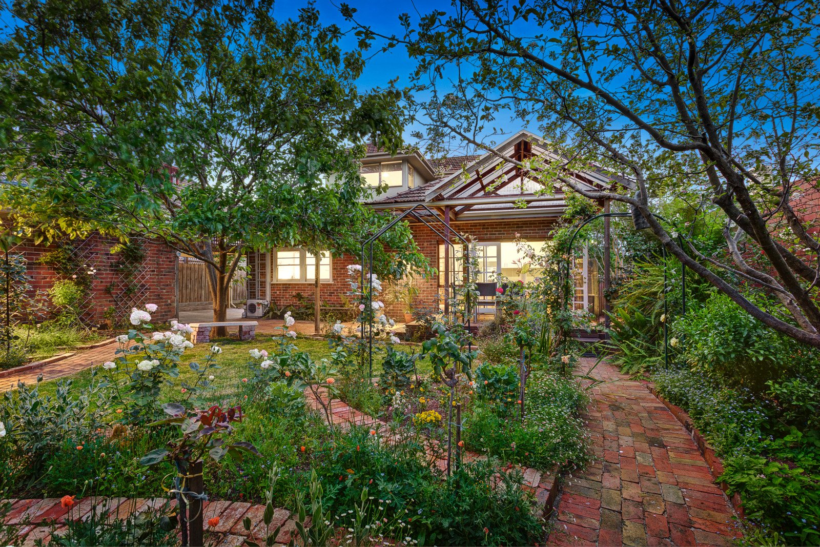 27 Outlook Drive, Camberwell image 8
