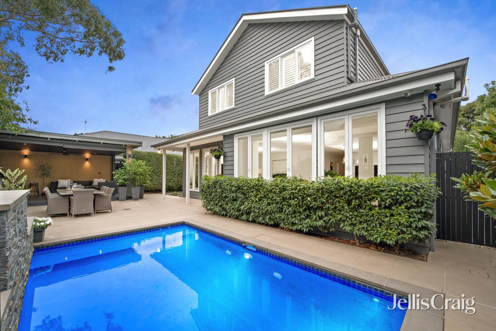 27 Owen Street, Mitcham image 1