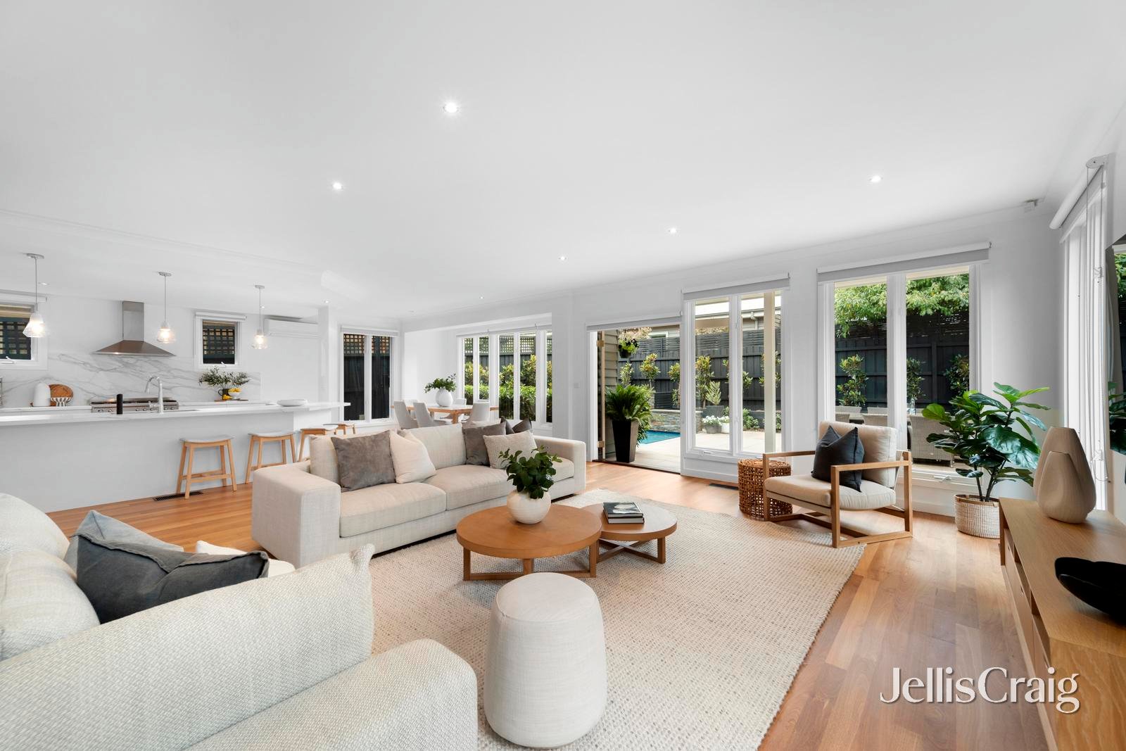 27 Owen Street, Mitcham image 3