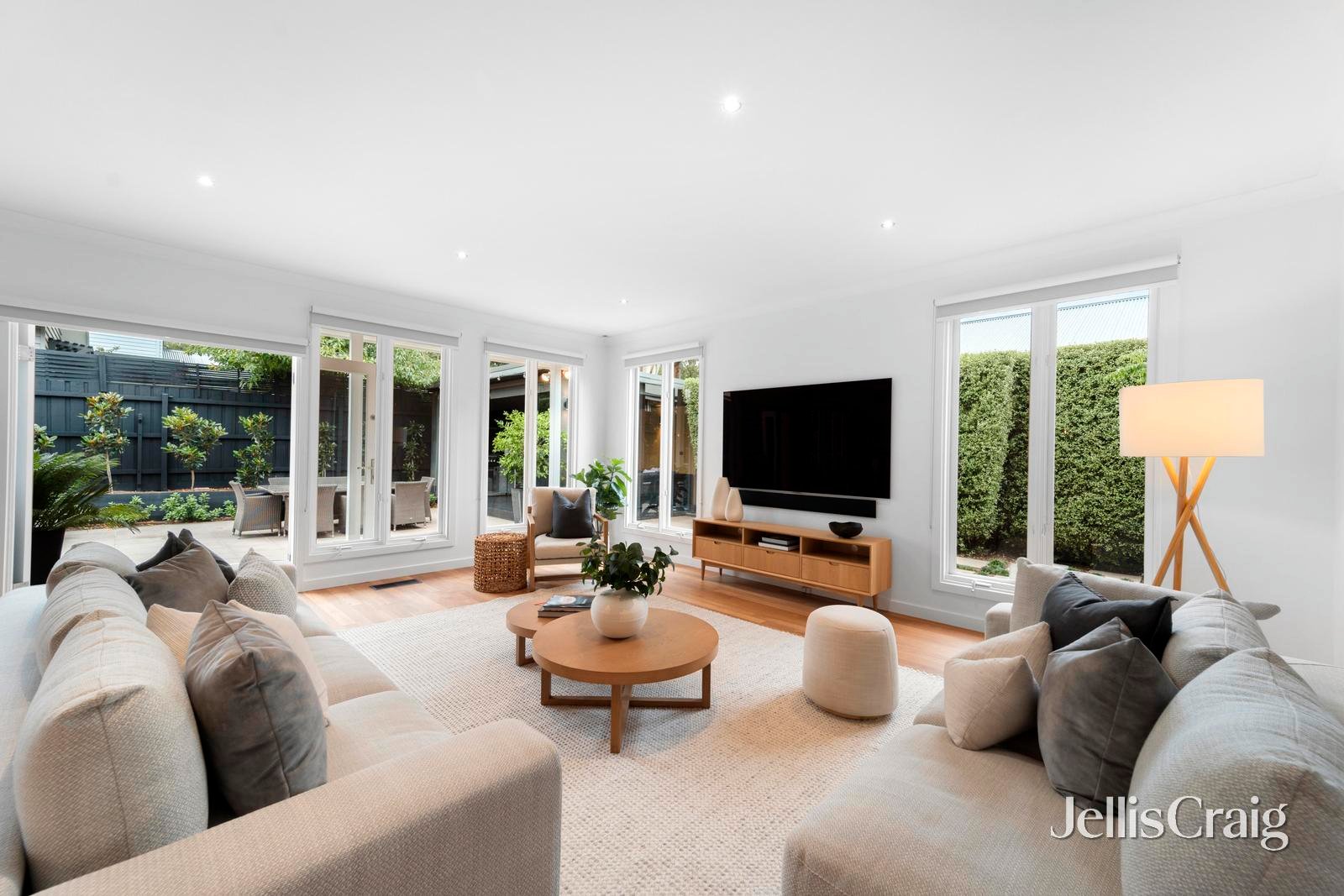 27 Owen Street, Mitcham image 4