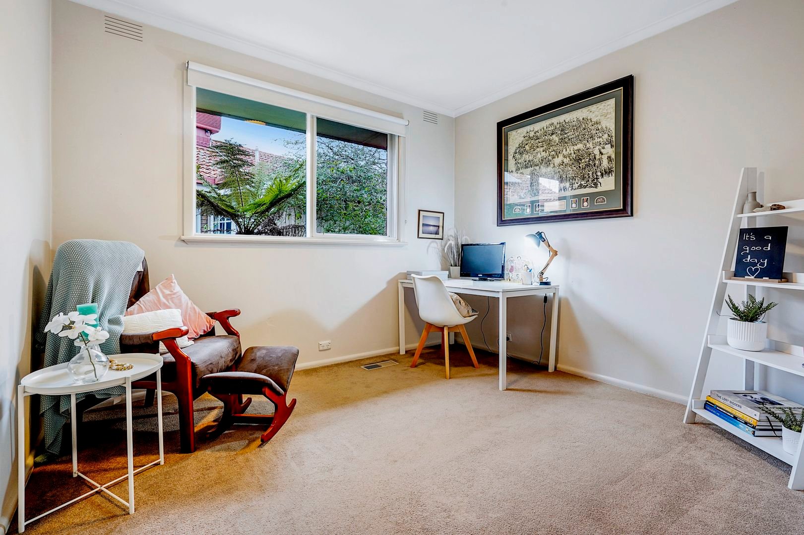 27 Palm Beach Crescent, Mount&nbsp;Waverley image 9