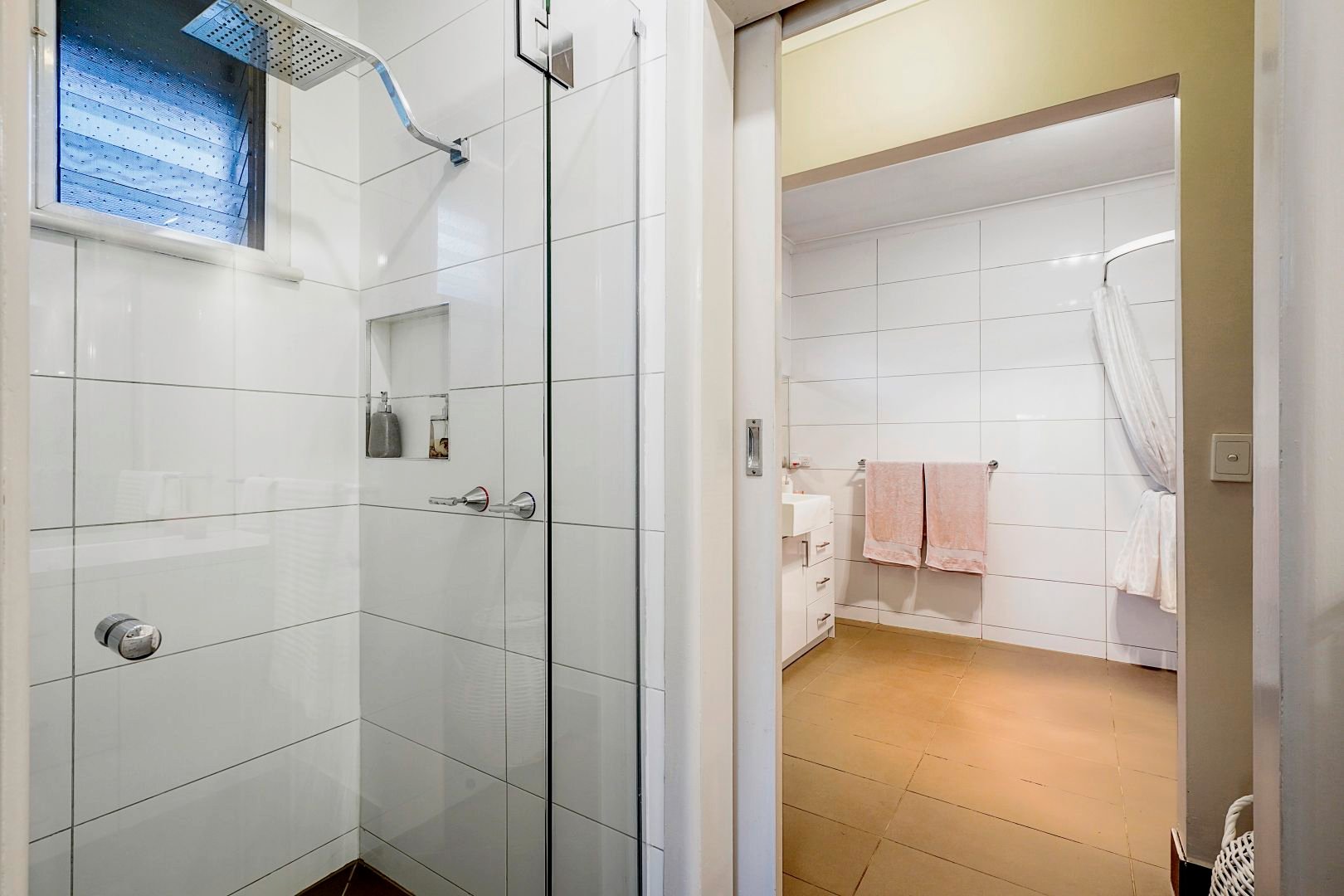 27 Palm Beach Crescent, Mount&nbsp;Waverley image 7