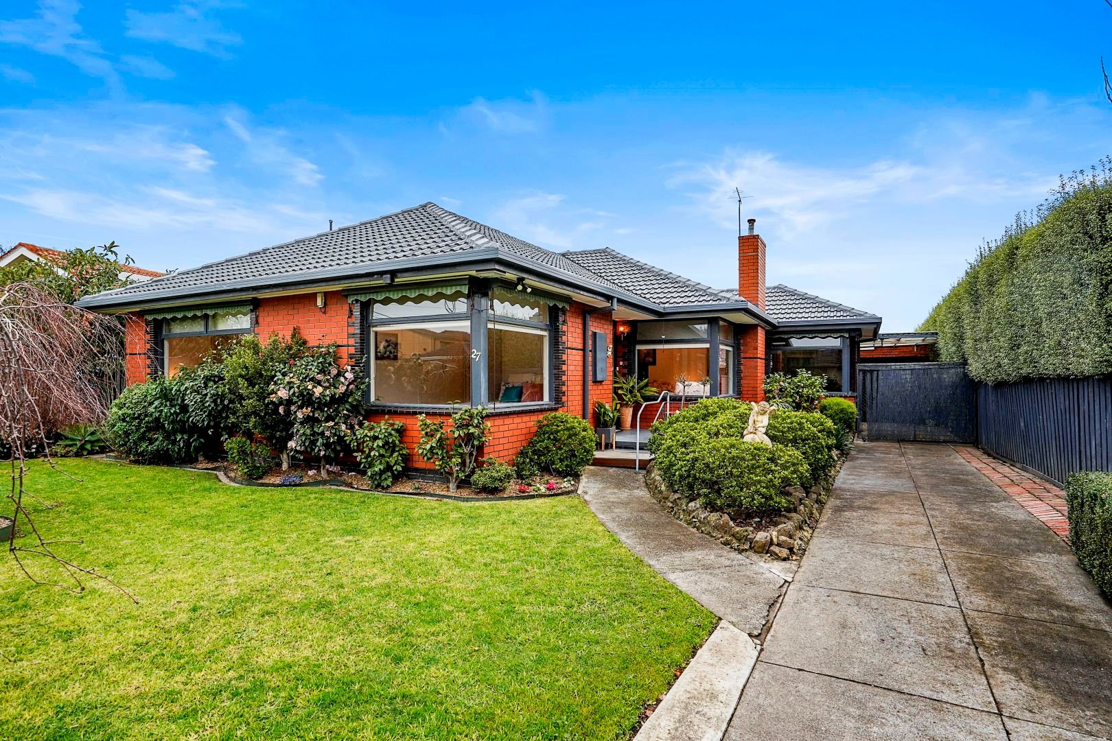 27 Palm Beach Crescent, Mount&nbsp;Waverley image 12