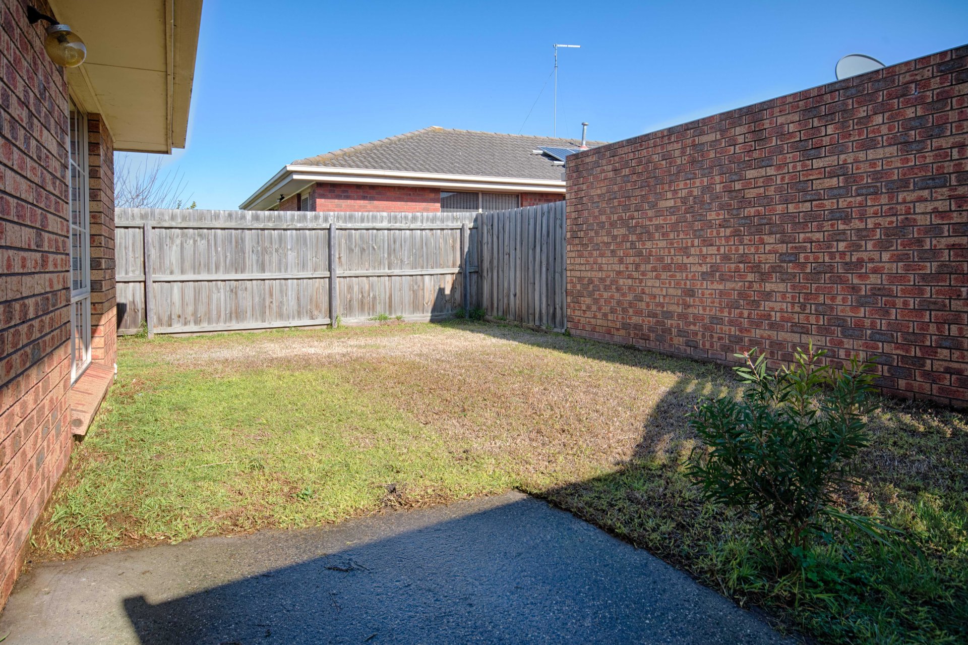 2/7 Patrick Street, Whittington image 14