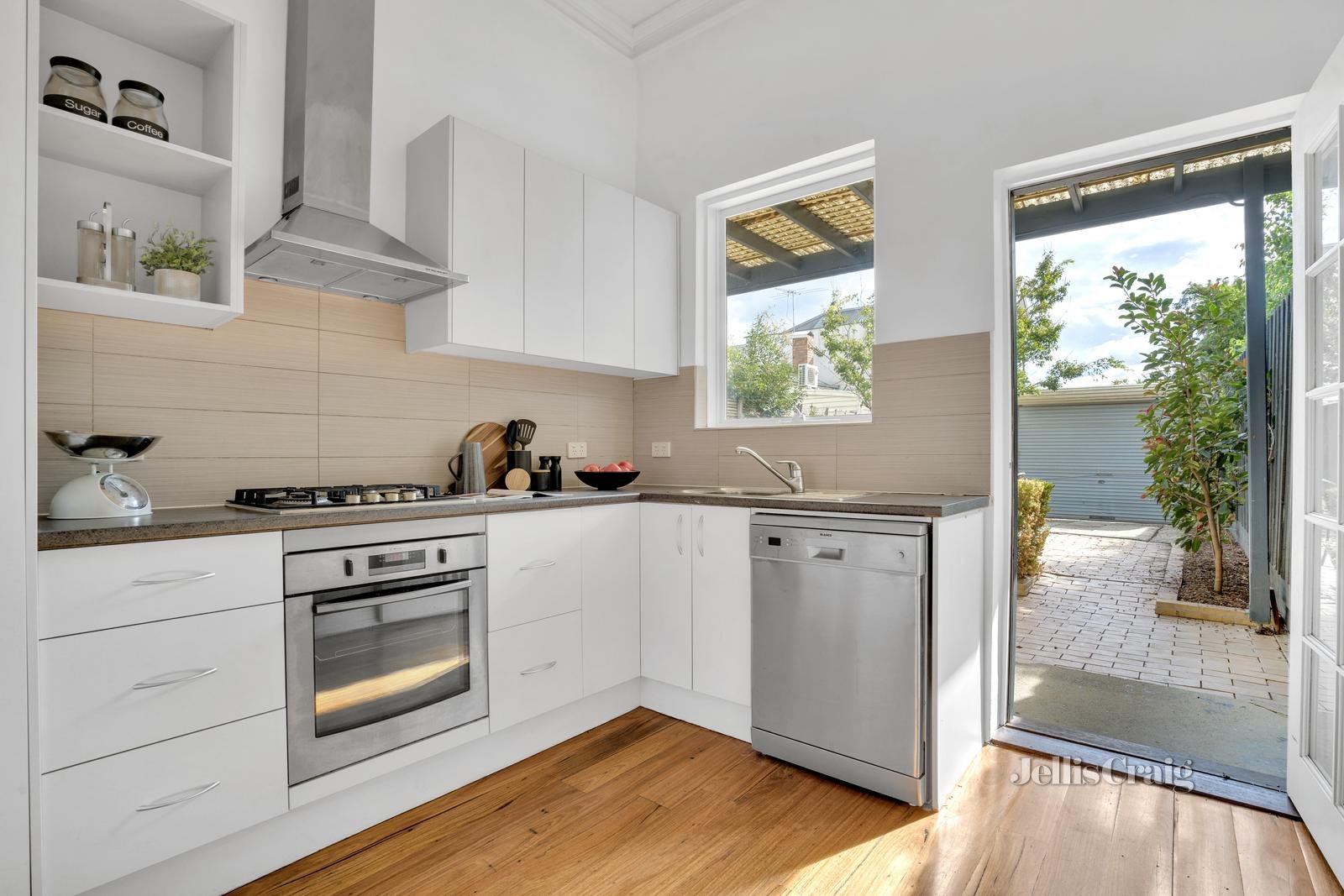 27 Percy Street, Brunswick image 5