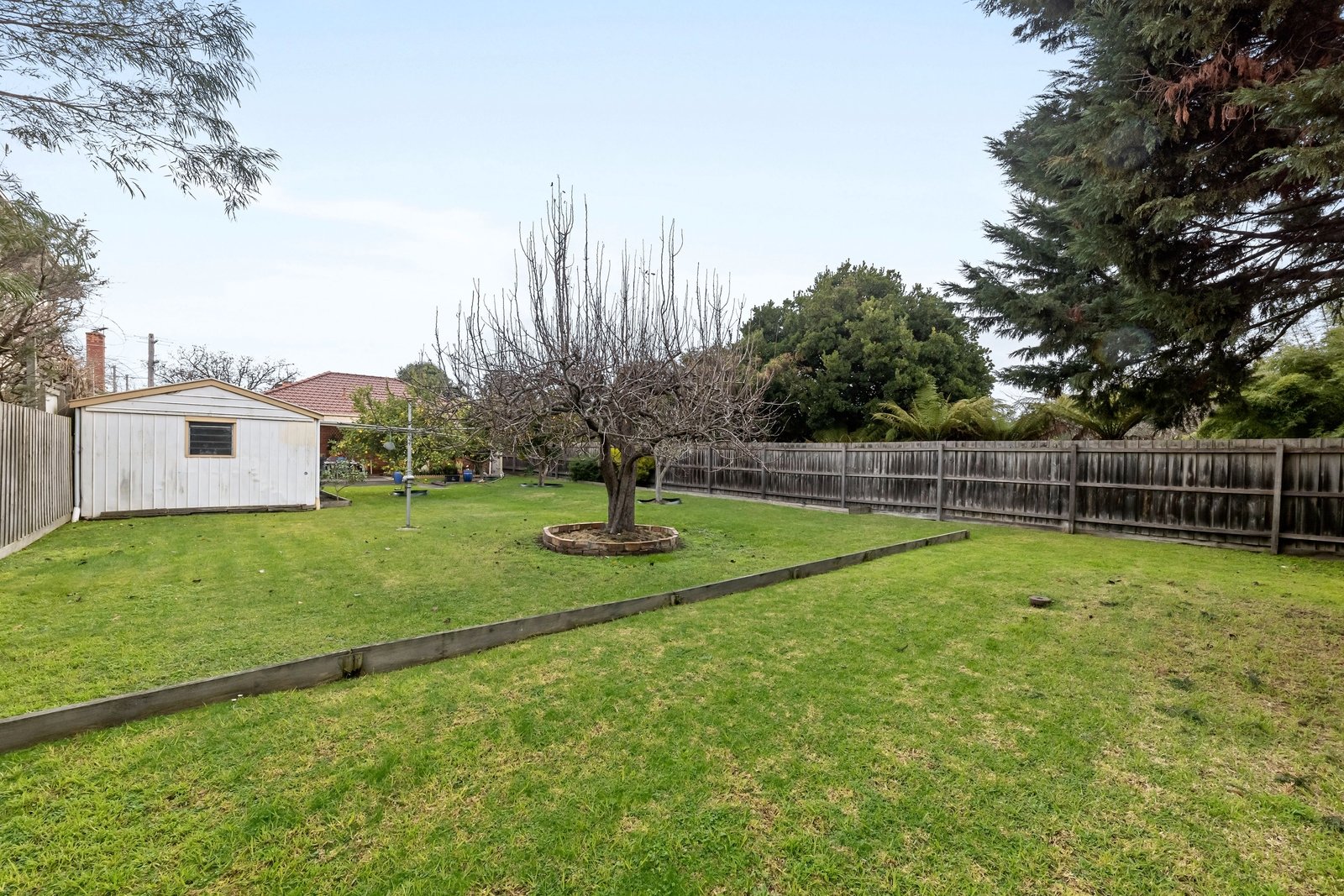 Property Gallery Thumbnail 8