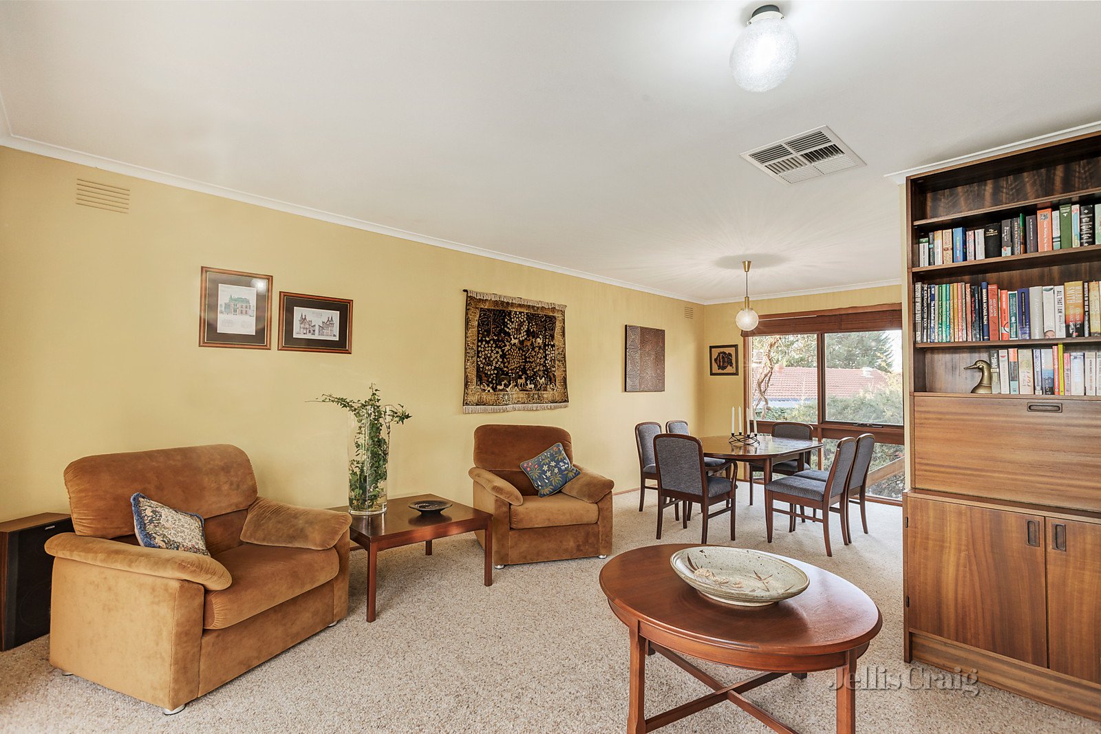 27 Pine Hill Drive, Doncaster East image 3