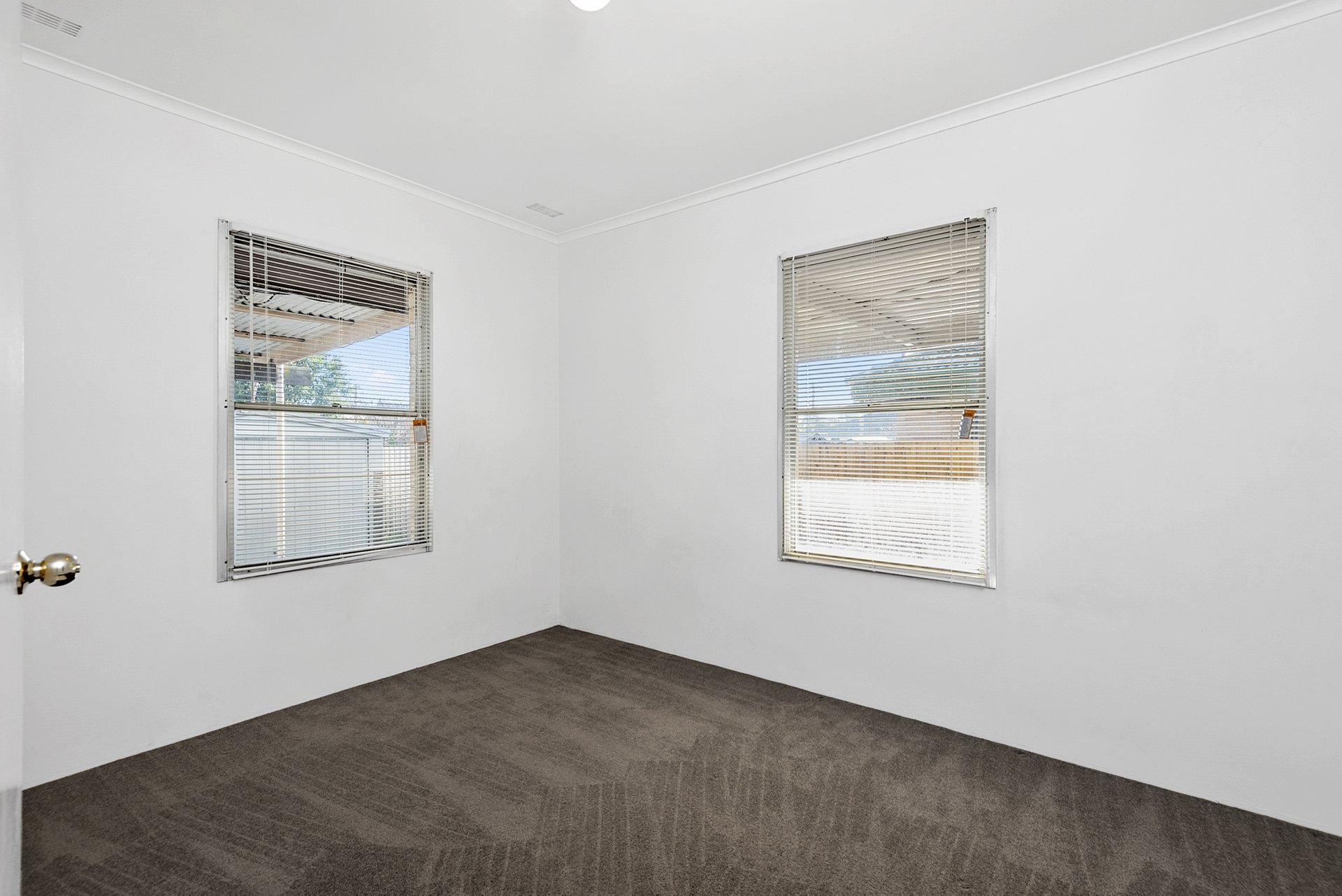 27 Plantation Avenue FRANKSTON NORTH