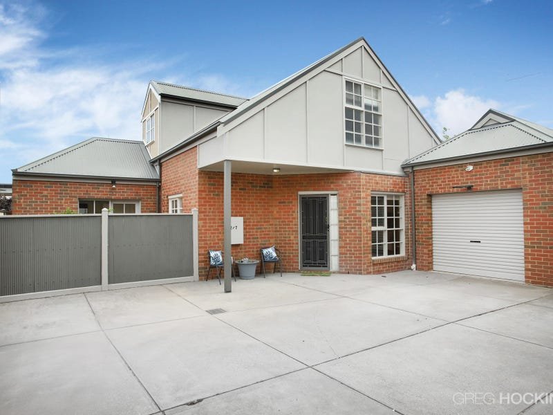 2/7 Prismall Street, Altona North image 1