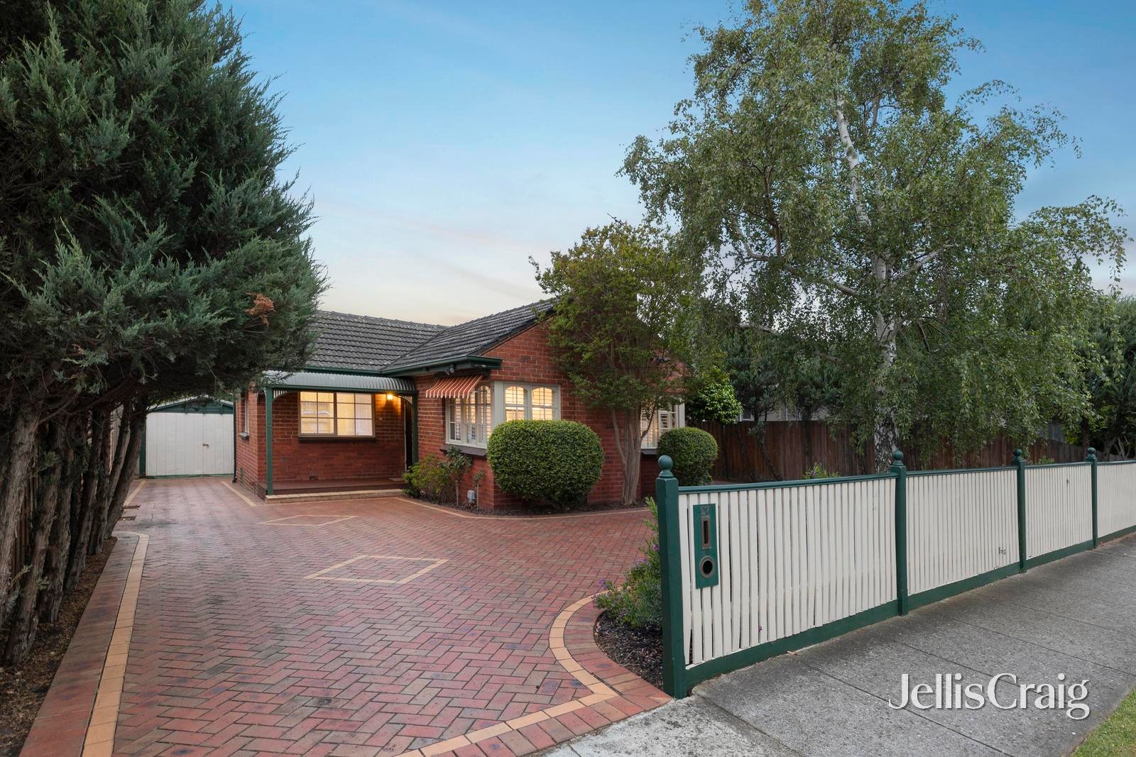27 Purtell Street, Bentleigh East image 1