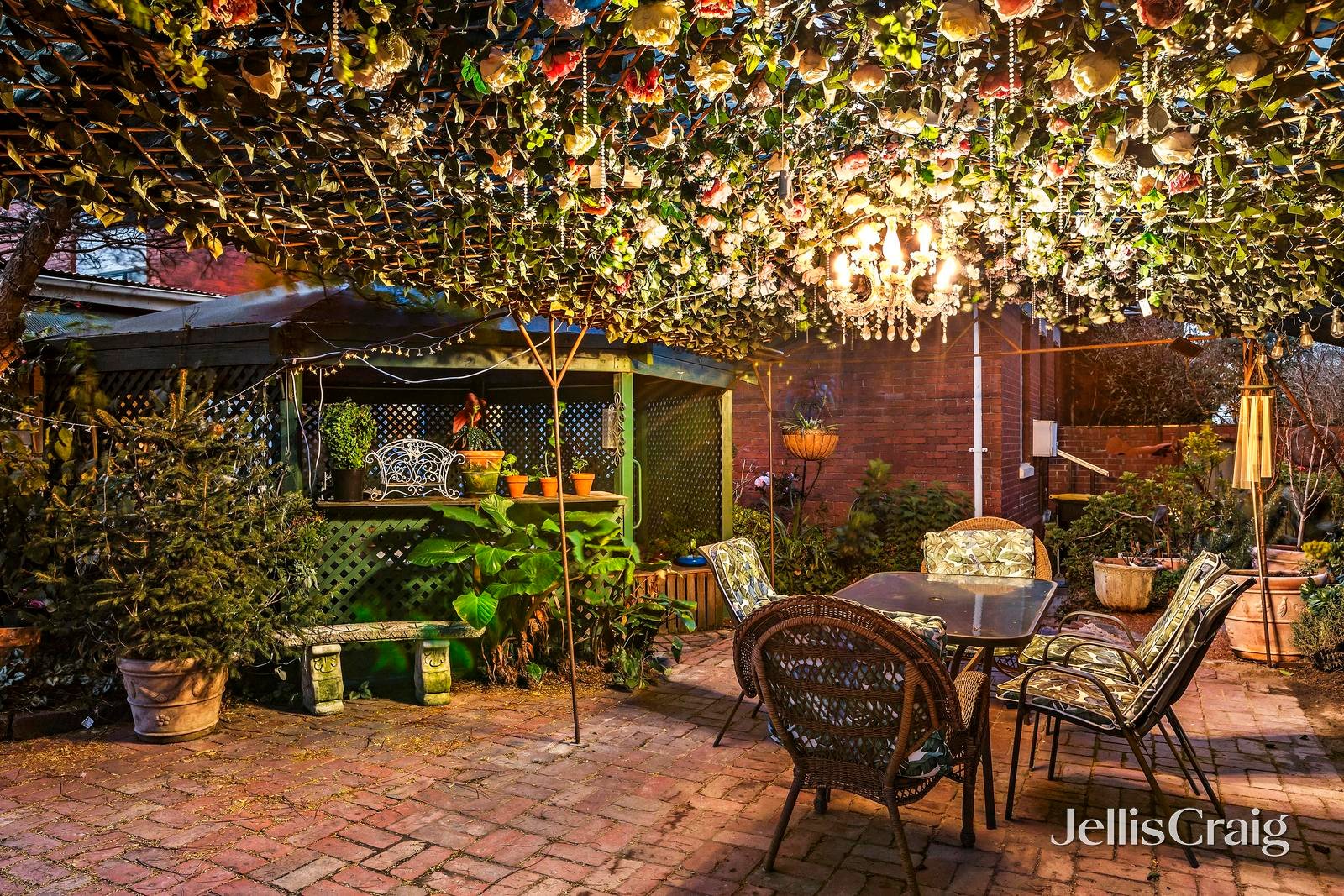 27 Raleigh Street, Essendon image 15