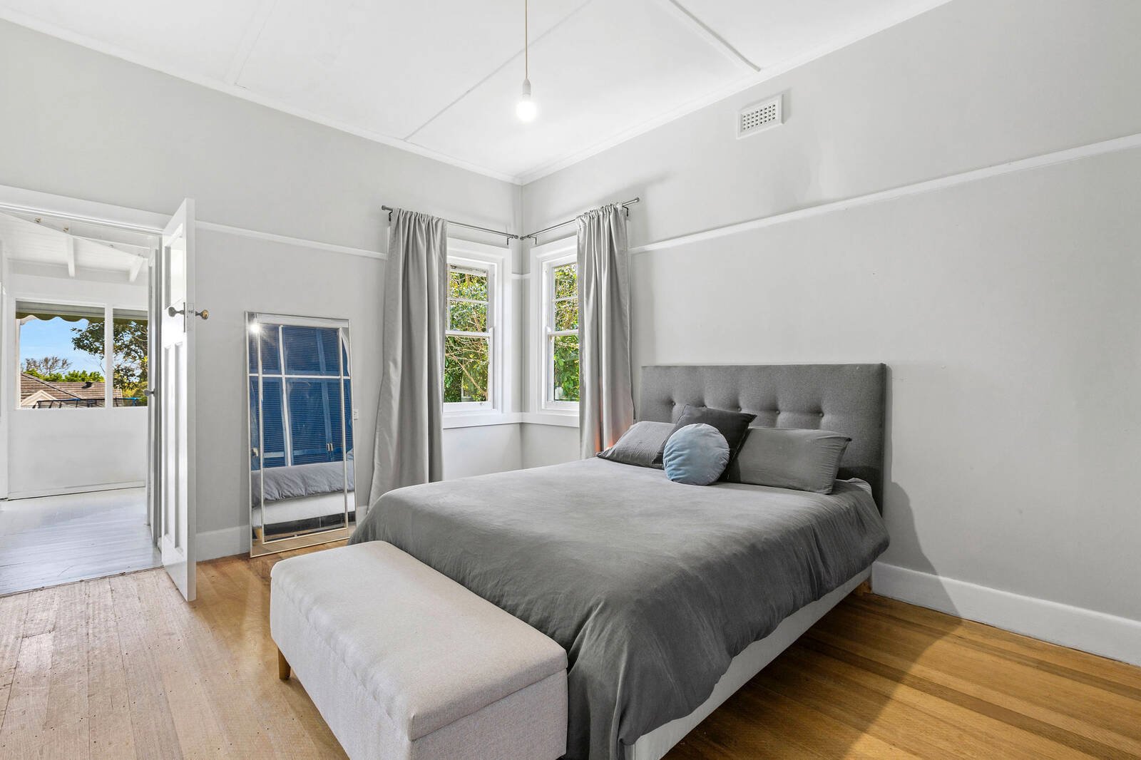 Property Gallery Thumbnail 4