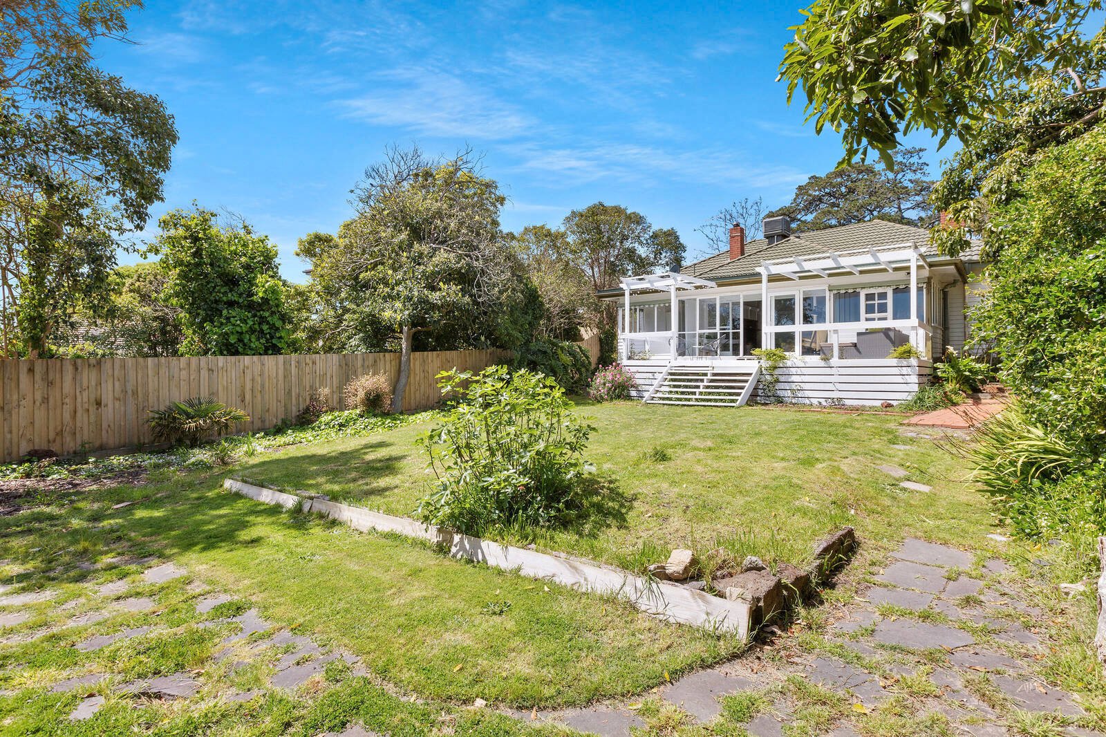 Property Gallery Thumbnail 6