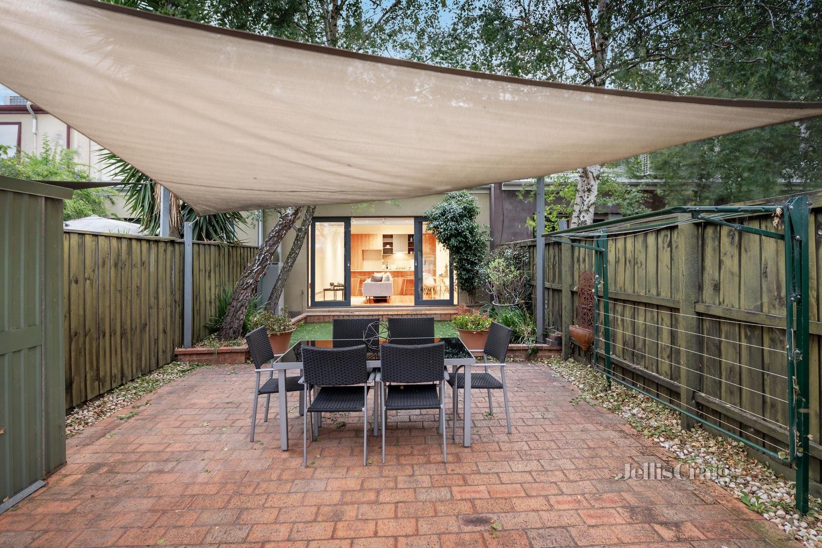 27 Redfern Road, Hawthorn East image 11