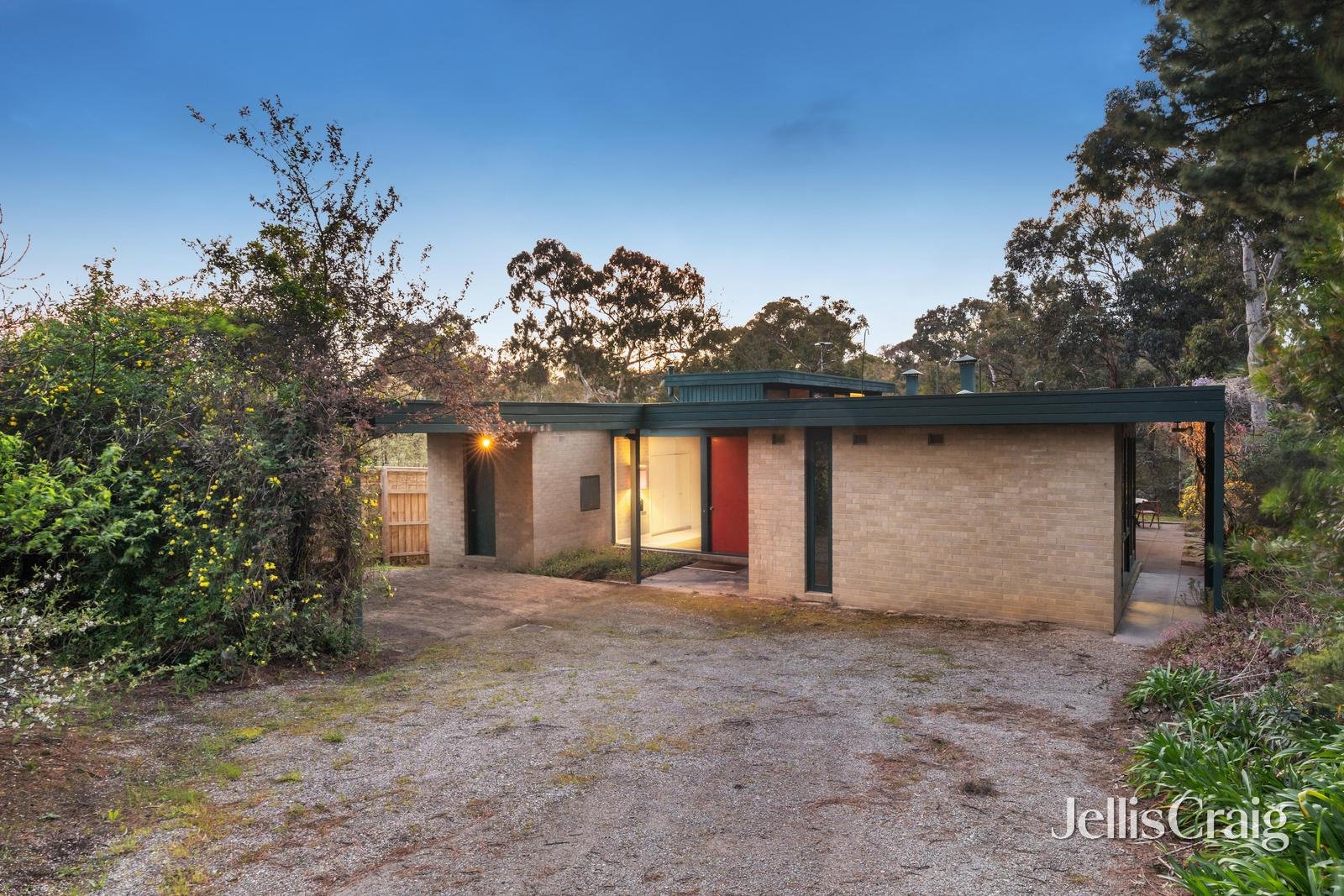27 Regent Street, Mount Waverley image 7