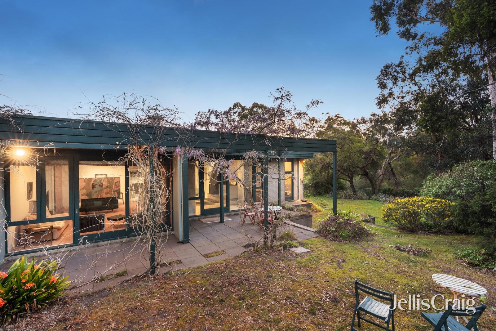 27 Regent Street, Mount Waverley image 18