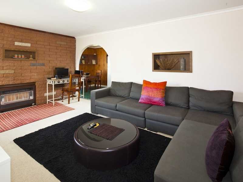 27 Regent Street, Whittington image 3