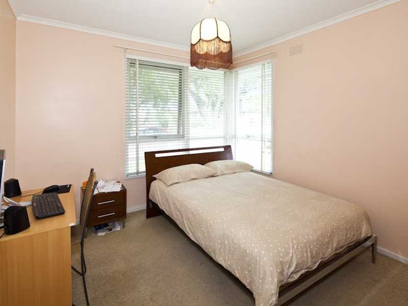 27 Regent Street, Whittington image 6