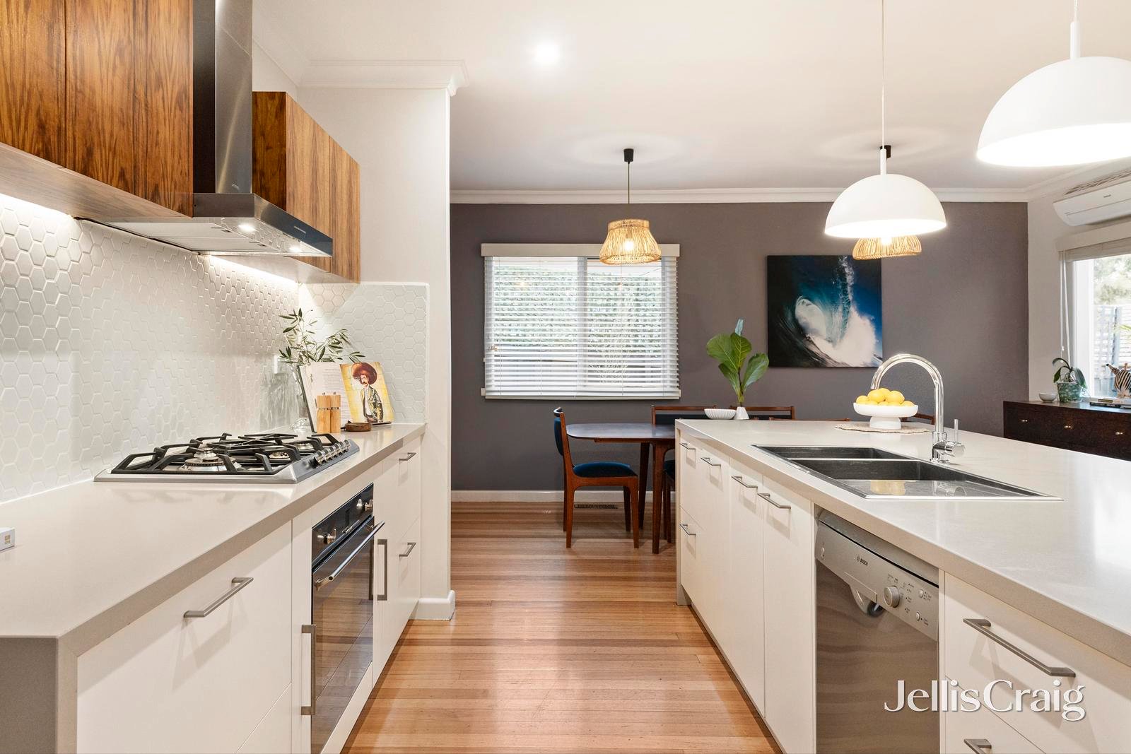 27 Reserve Avenue, Mitcham image 5
