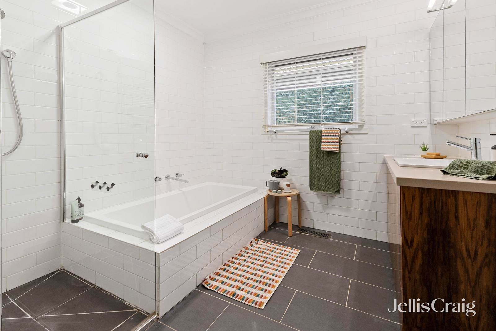 27 Reserve Avenue, Mitcham image 8