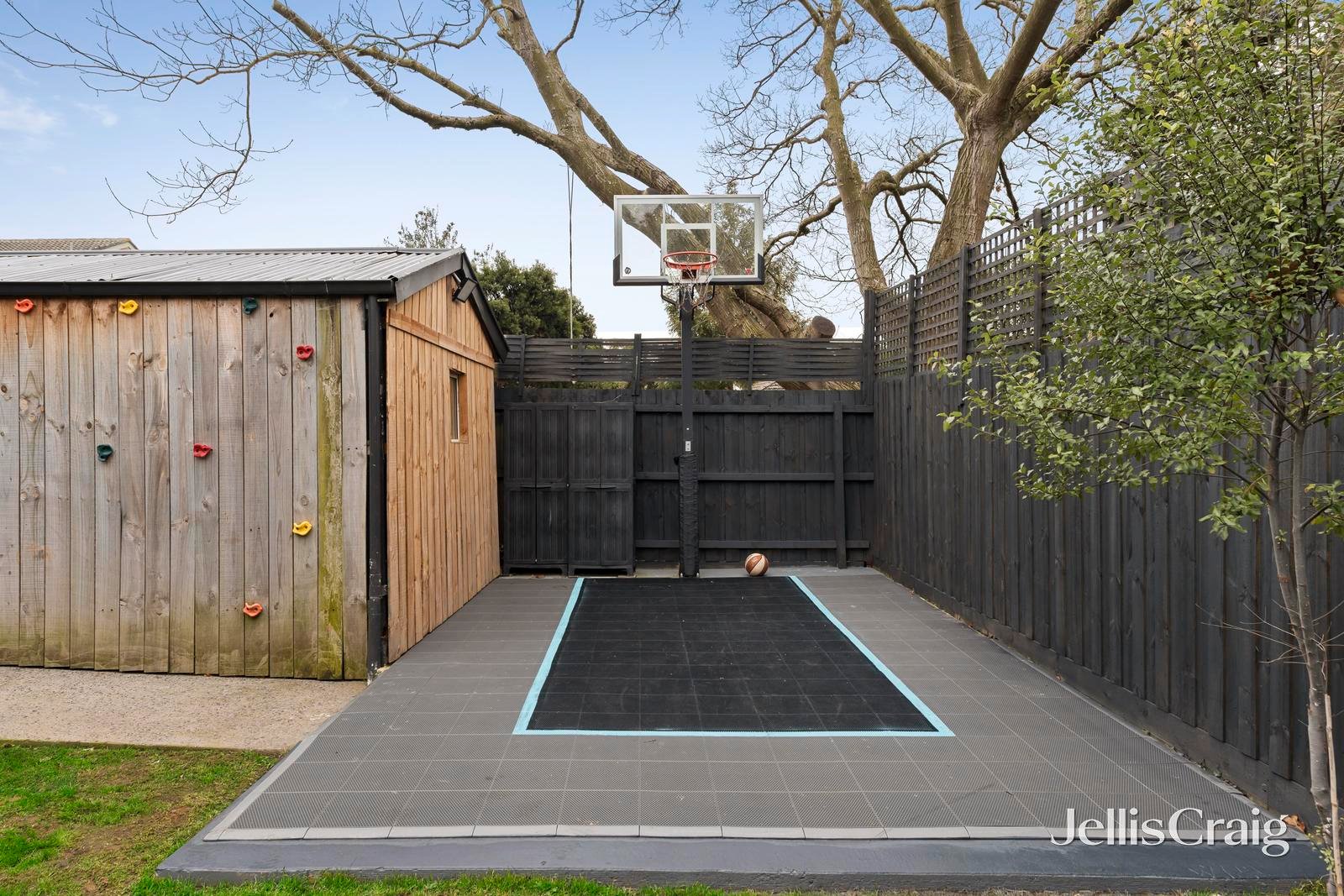 27 Reserve Avenue, Mitcham image 17
