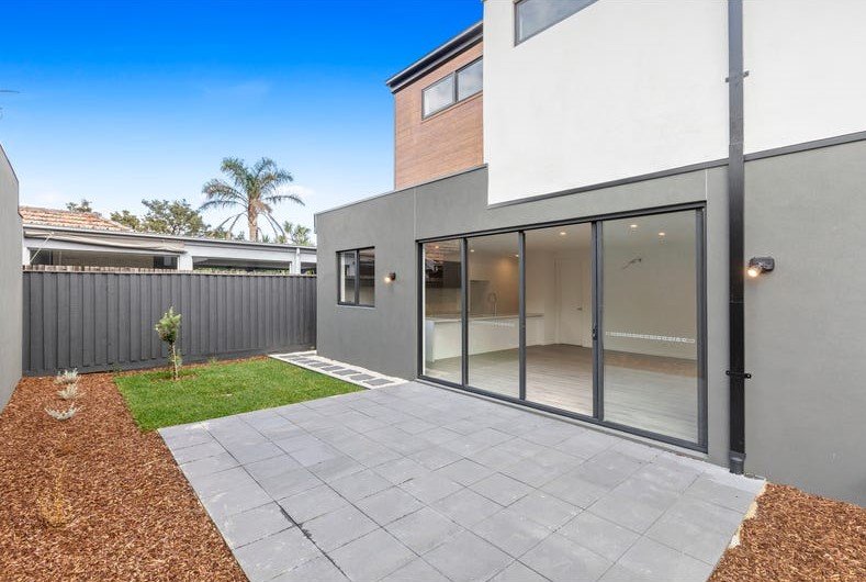 2 / 7 Rimmer Street Mentone