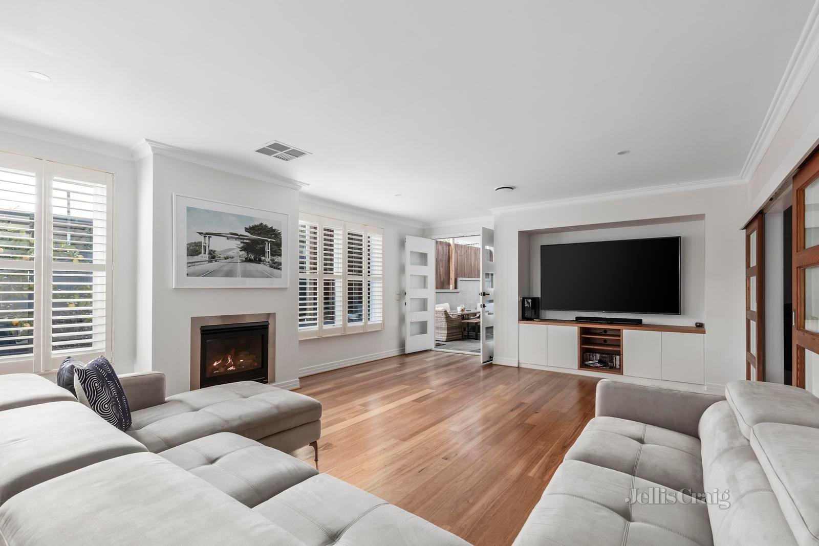 27 Riviera Crescent, Ocean Grove image 8