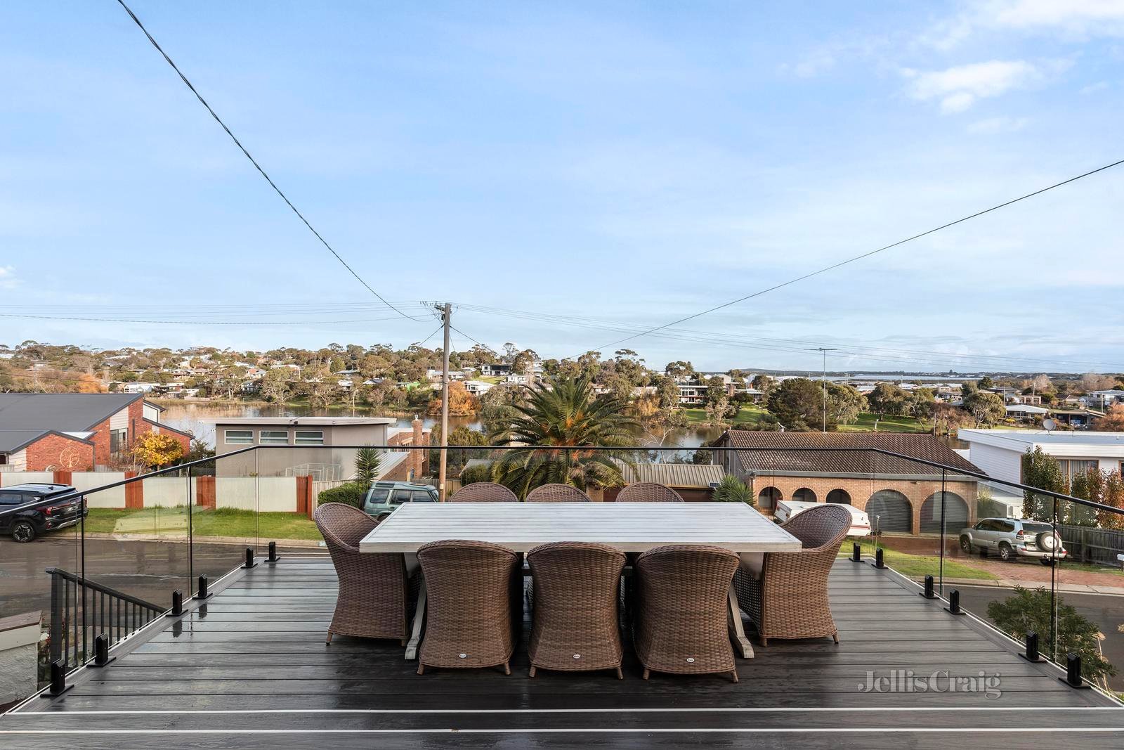 27 Riviera Crescent, Ocean Grove image 9