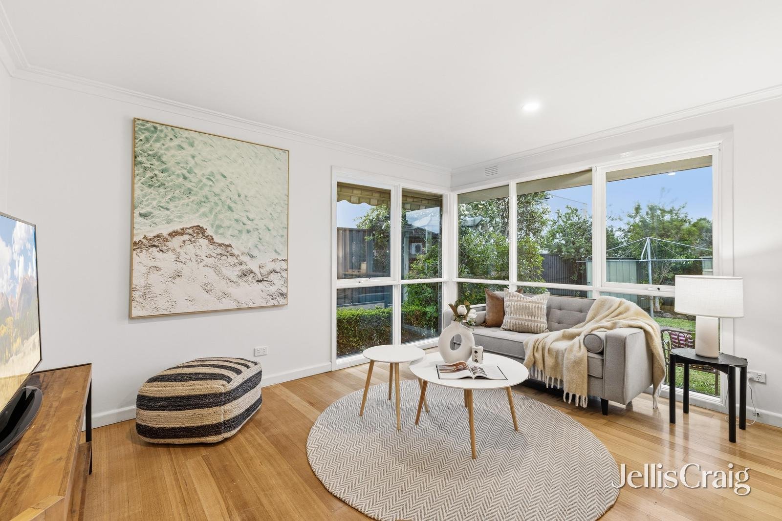 27 Robinlee Avenue, Burwood East image 10