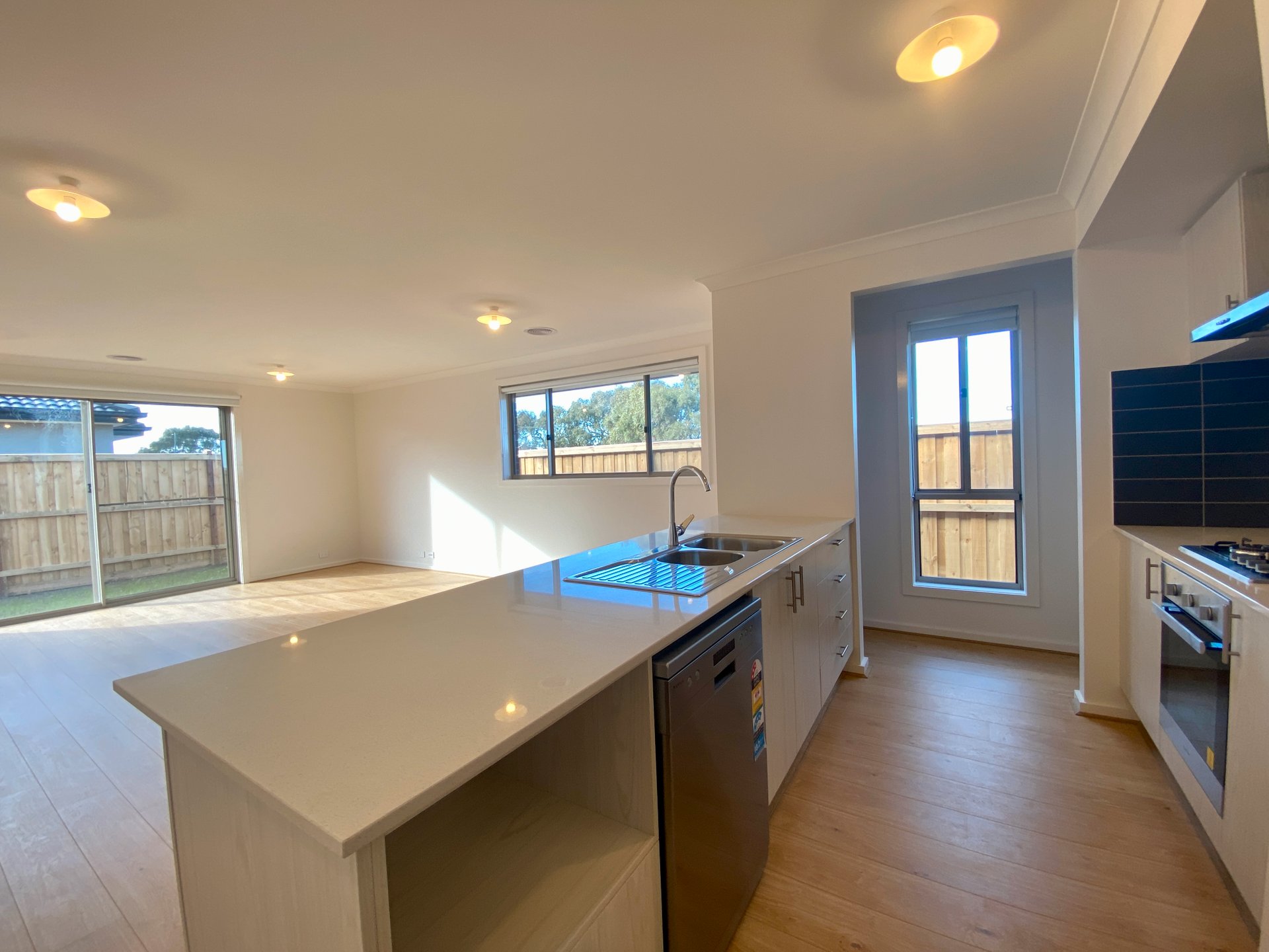 27 Robinson Street, Armstrong&nbsp;Creek image 3