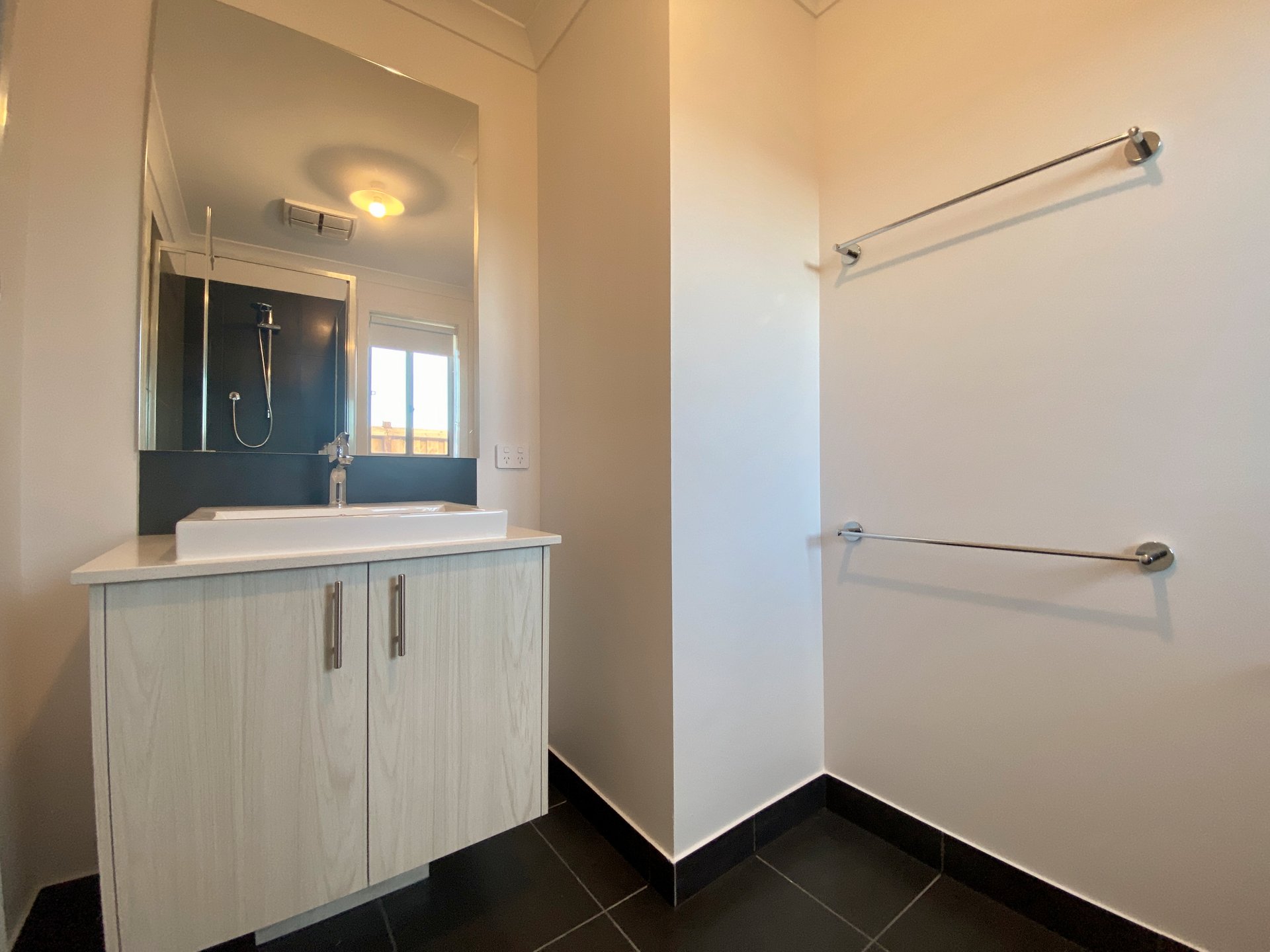 27 Robinson Street, Armstrong&nbsp;Creek image 8