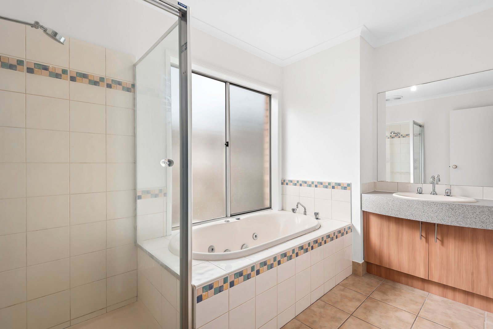 Property Gallery Thumbnail 6