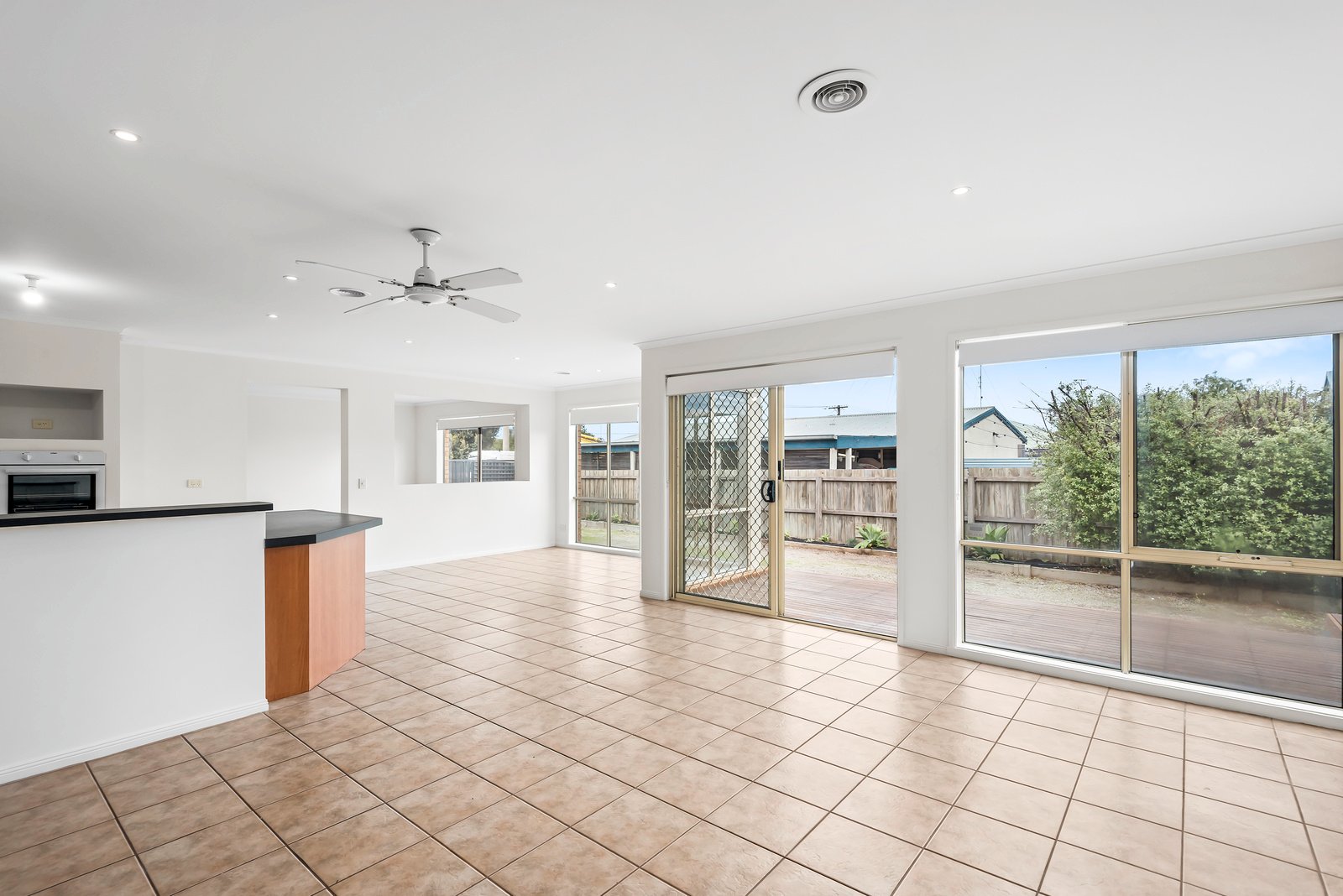 Property Gallery Thumbnail 3