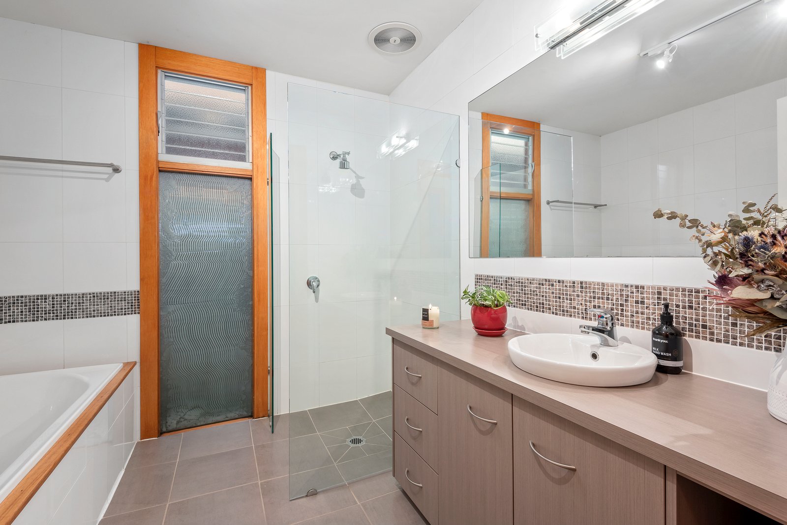 Property Gallery Thumbnail 10
