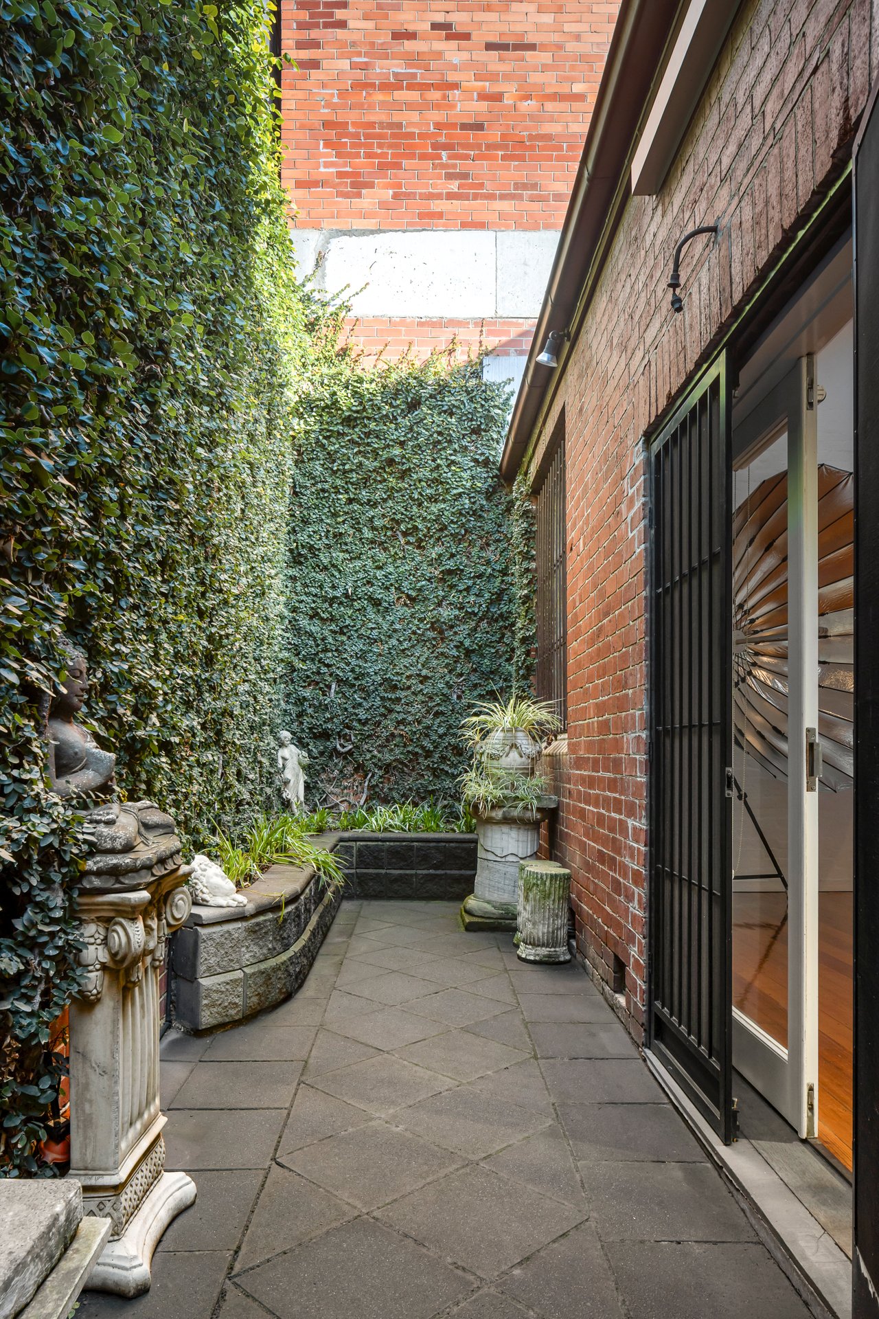 27 Sackville Street, Collingwood image 6