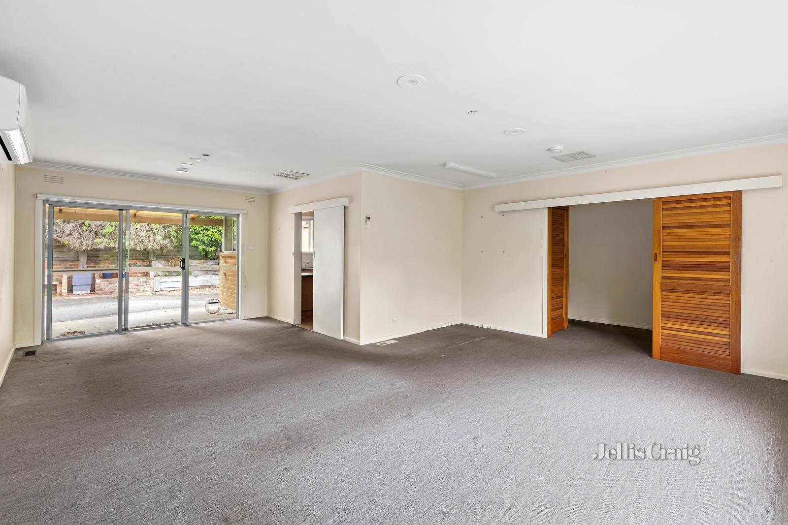 27 Sackville Street, Montmorency image 2