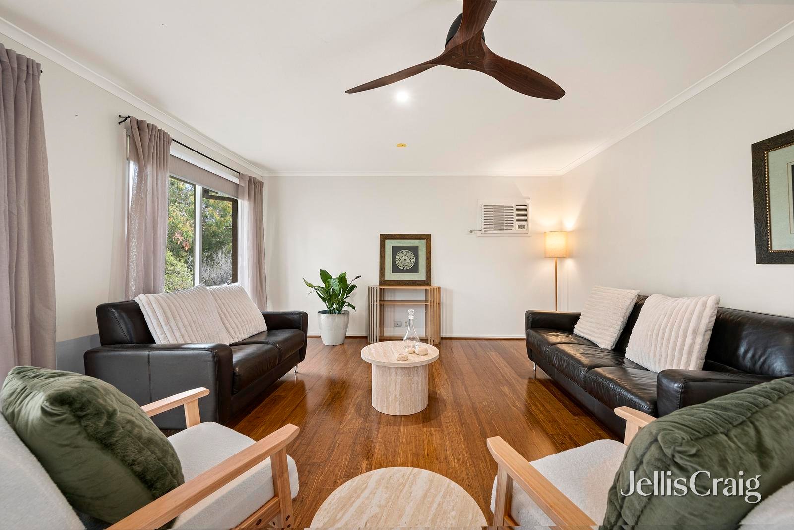 27 Savanna Drive, Mooroolbark image 7