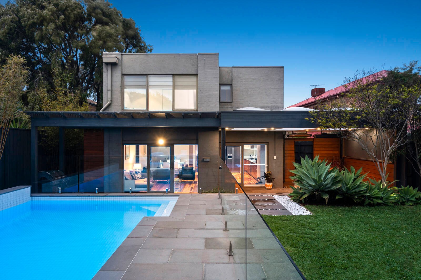 27 Seaview Crescent, Black Rock, VIC 3193