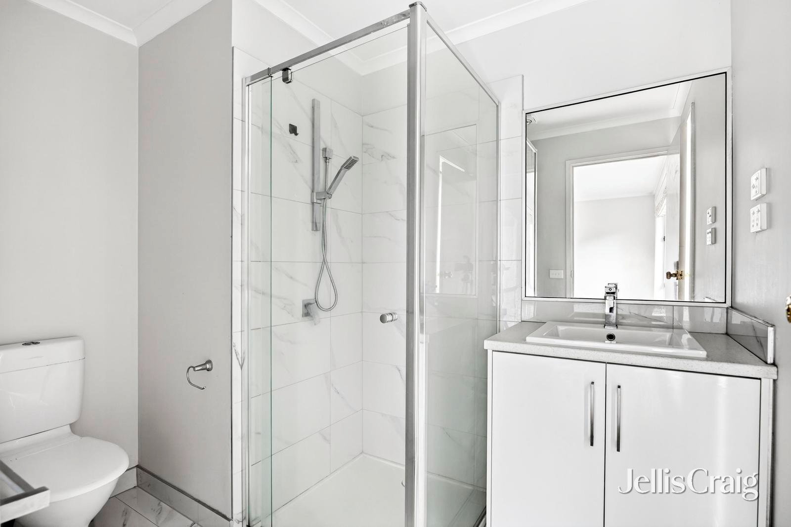 27 Shannahan Drive, Bell&nbsp;Park image 8