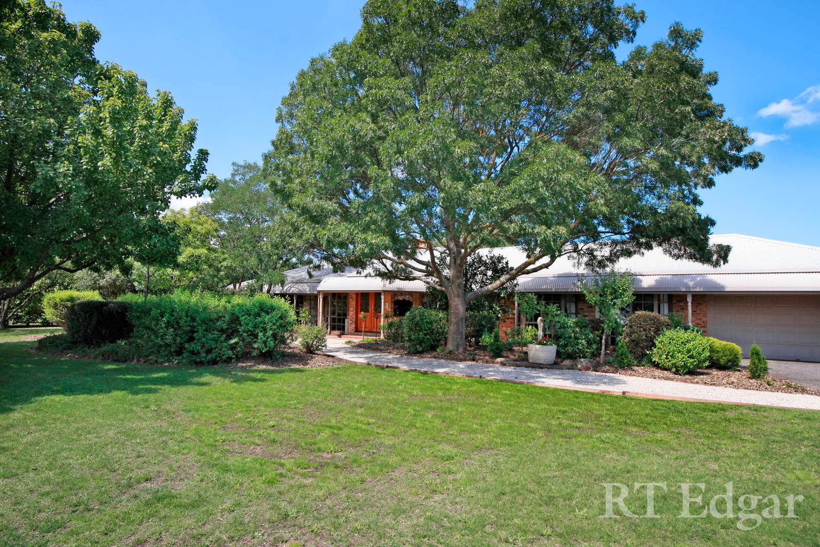 27 Skyline Drive, Gisborne, VIC, 3437 RT Edgar